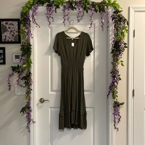 Gilli Green Maxi Dress